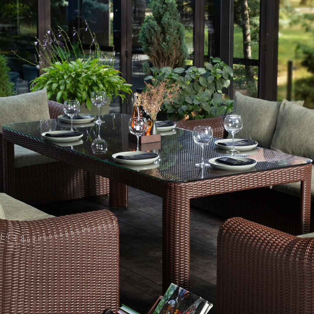 Velký jídelní stůl AMPIR Terico. Klikněte pro zobrazení podrobných informací.